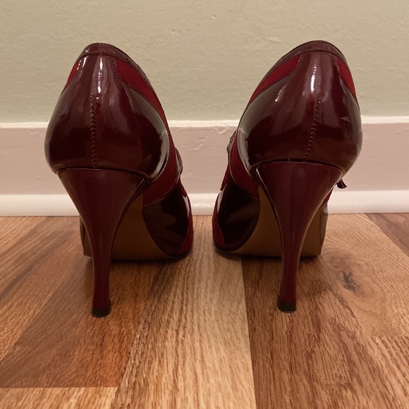 Heels - Picture 5 of 7